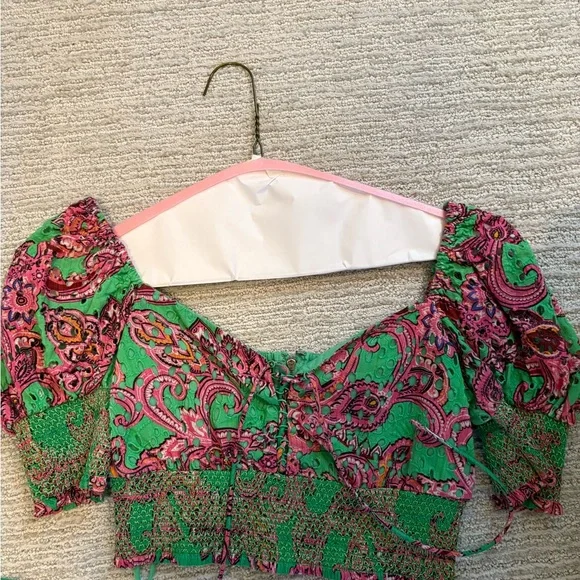 Alice and Olivia Crawford lace up smocked top and Jia ruffled tiered skirt - Picture 10 of 11